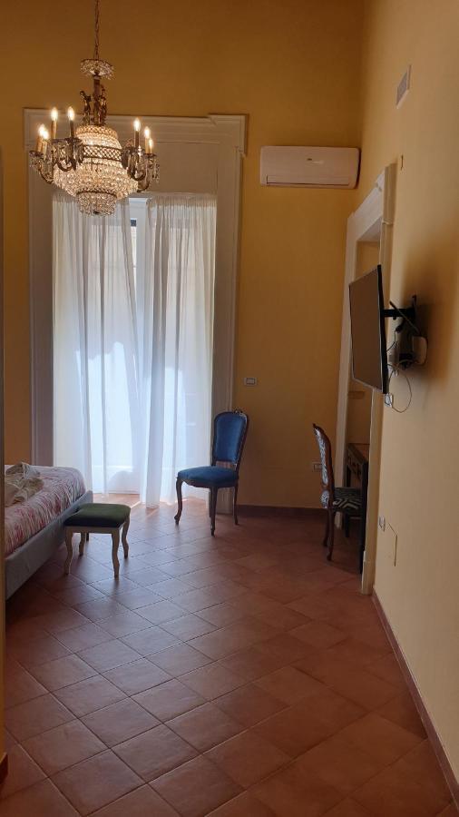 Dimora Del Campo Charming House Bed and Breakfast Salerno Habitación foto
